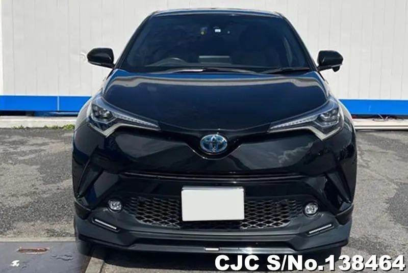 Toyota C-HR in Black for Sale Image 4