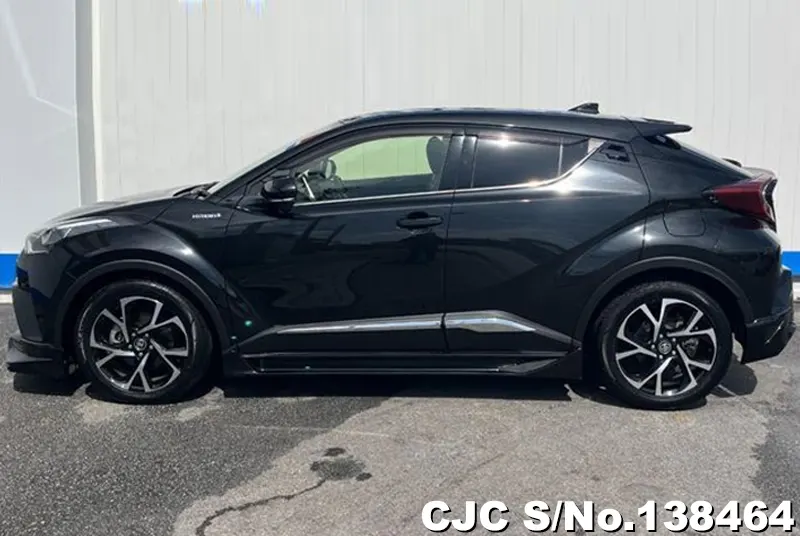 Toyota C-HR in Black for Sale Image 7