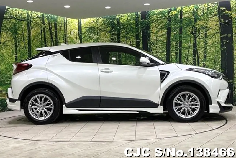Toyota C-HR in White for Sale Image 1