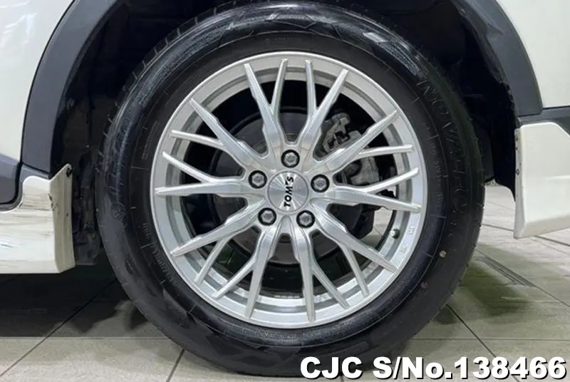 Toyota C-HR in White for Sale Image 9