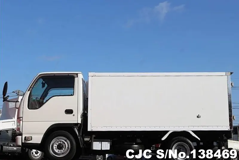 2017 Isuzu / Elf Stock No. 138469
