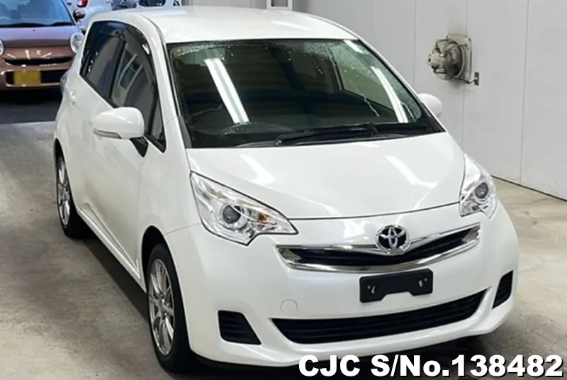 2015 Toyota / Ractis Stock No. 138482