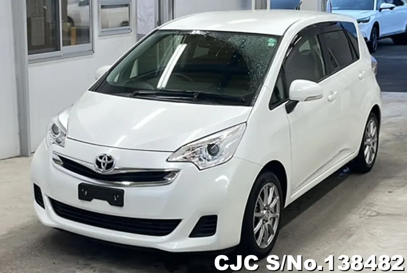 2015 Toyota / Ractis Stock No. 138482
