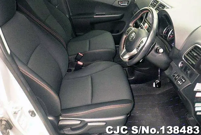 2015 Toyota / Ractis Stock No. 138483