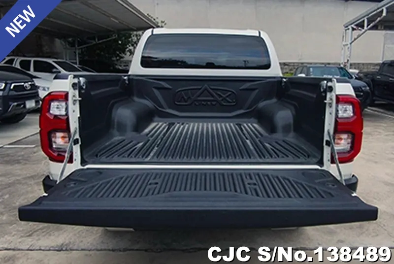 2021 Toyota / Hilux / Revo Stock No. 138489