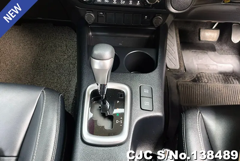 2021 Toyota / Hilux / Revo Stock No. 138489