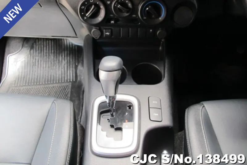 2025 Toyota / Hilux / Revo Stock No. 138499