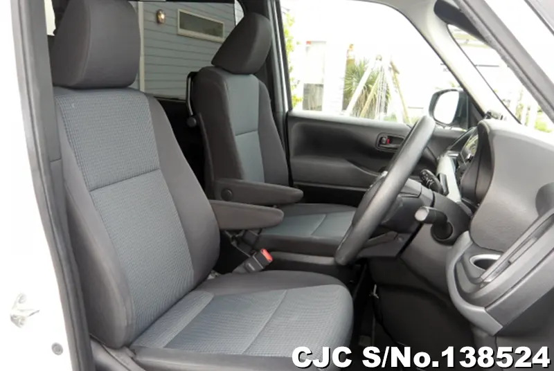 2023 Toyota / Noah Stock No. 138524