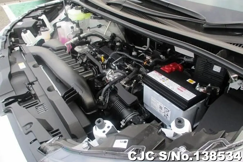 Toyota Noah in White for Sale Image 16