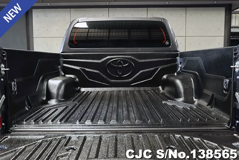 2025 Toyota / Hilux Stock No. 138565