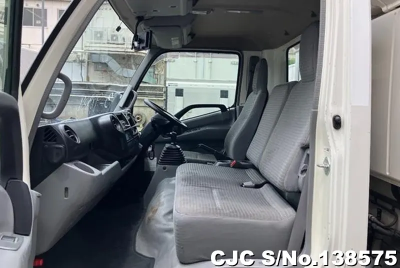2014 Hino / Dutro Stock No. 138575