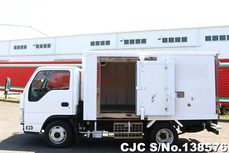 2013 Isuzu / Elf Stock No. 138576