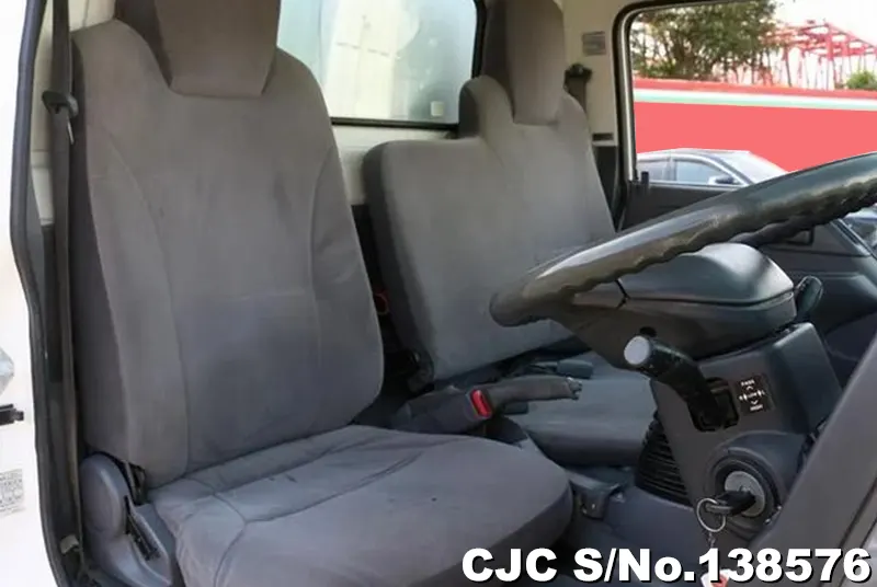 2013 Isuzu / Elf Stock No. 138576