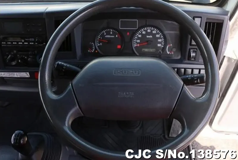2013 Isuzu / Elf Stock No. 138576