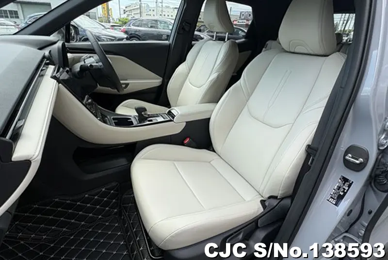2025 Lexus / LBX Stock No. 138593