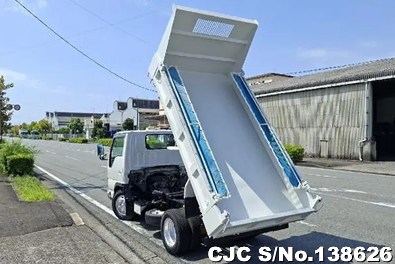 2011 Isuzu / Elf Stock No. 138626