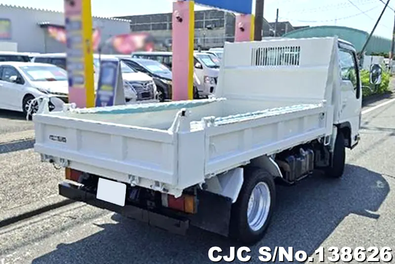 2011 Isuzu / Elf Stock No. 138626