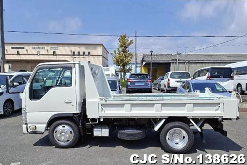 2011 Isuzu / Elf Stock No. 138626