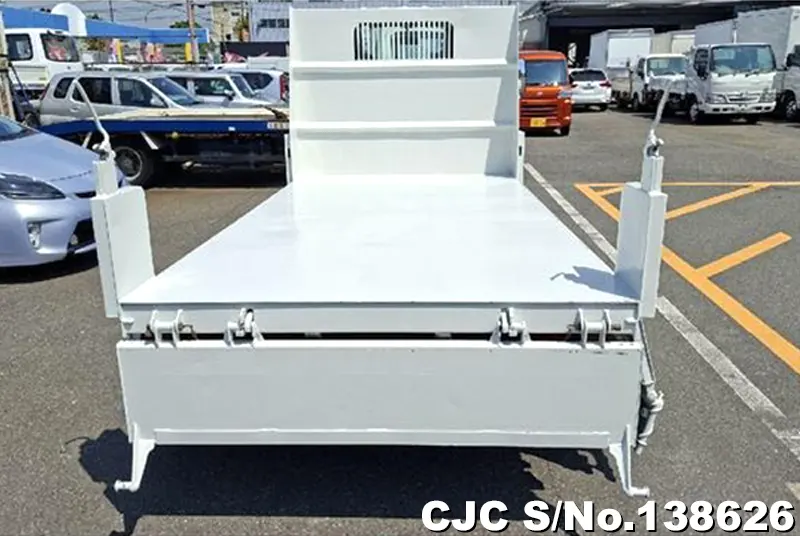 2011 Isuzu / Elf Stock No. 138626