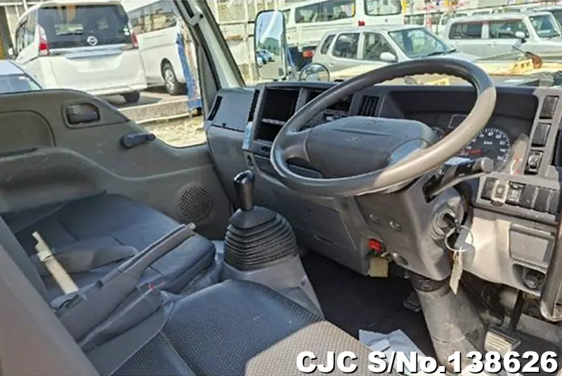 2011 Isuzu / Elf Stock No. 138626