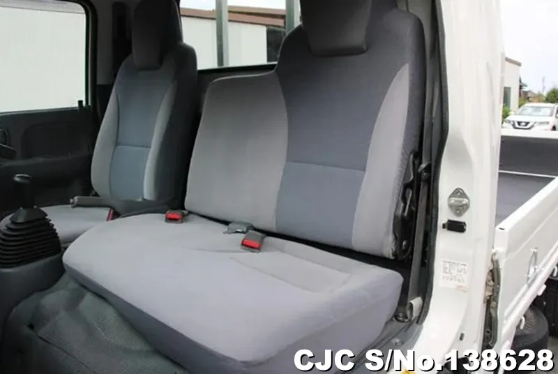 2013 Isuzu / Elf Stock No. 138628