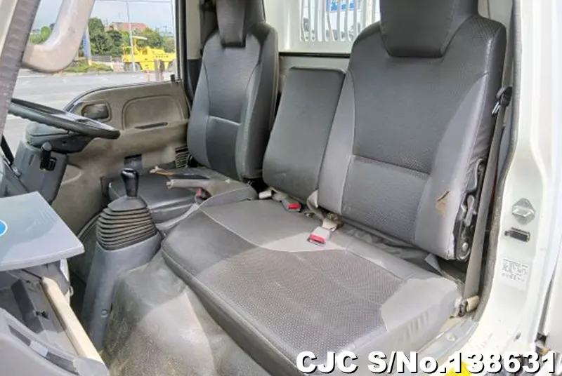2011 Isuzu / Elf Stock No. 138631