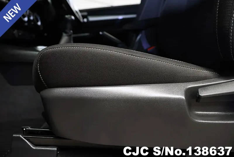 2024 Toyota / Hilux / Revo Stock No. 138637