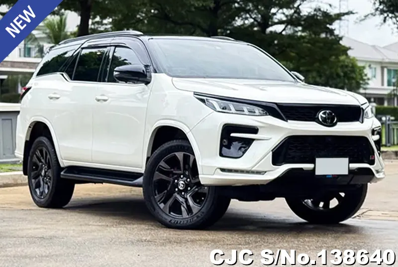 2022 Toyota / Fortuner Stock No. 138640