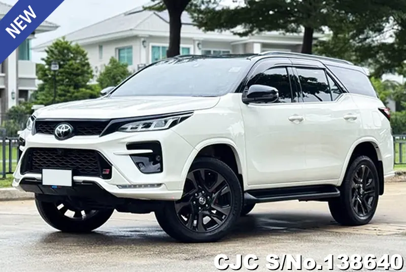 2022 Toyota / Fortuner Stock No. 138640