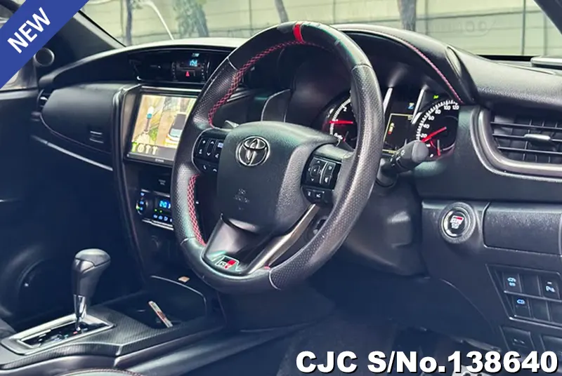 2022 Toyota / Fortuner Stock No. 138640