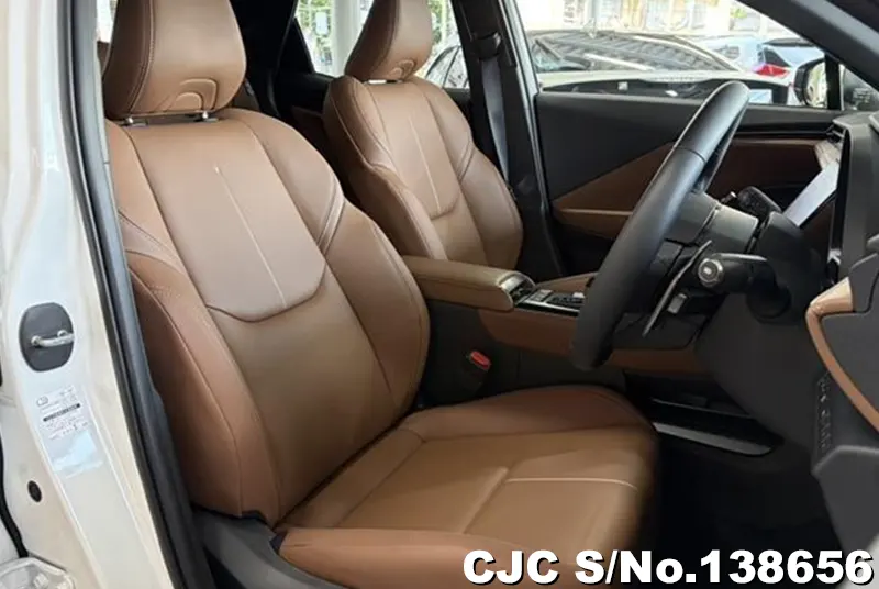 2025 Lexus / LBX Stock No. 138656