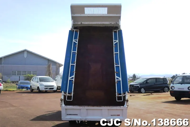 2011 Isuzu / Elf Stock No. 138666