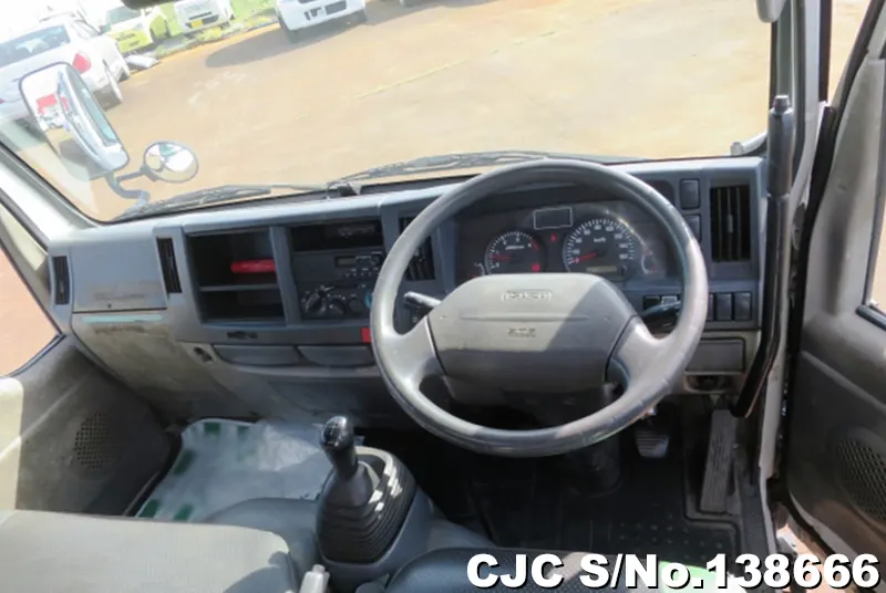 2011 Isuzu / Elf Stock No. 138666