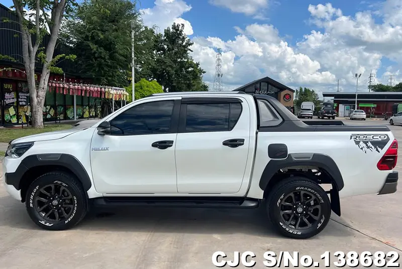 2022 Toyota / Hilux / Revo Stock No. 138682