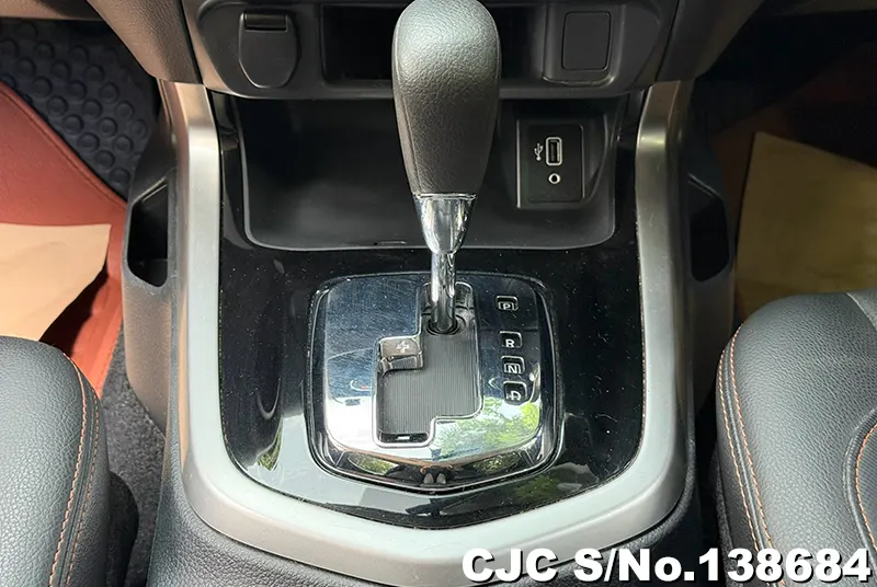 2019 Nissan / Navara Stock No. 138684