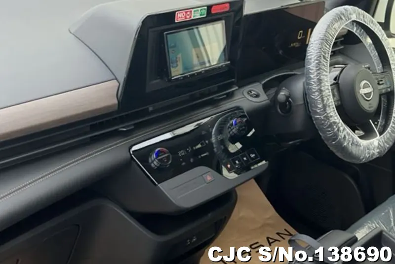 2025 Nissan / Serena Stock No. 138690