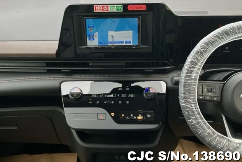 2025 Nissan / Serena Stock No. 138690