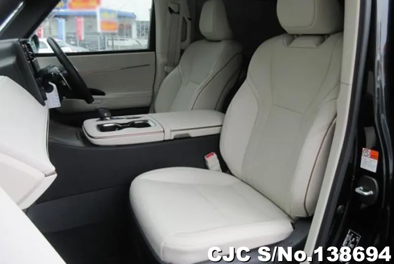 2025 Lexus / LM500h Stock No. 138694