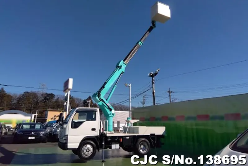 2007 Isuzu / Elf Stock No. 138695