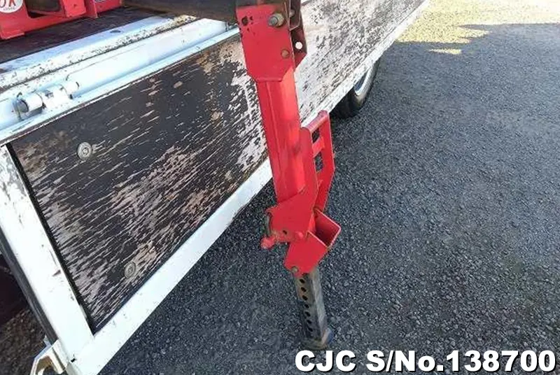 2015 Isuzu / Elf Stock No. 138700