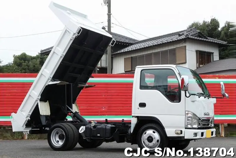 Isuzu / Elf 2012