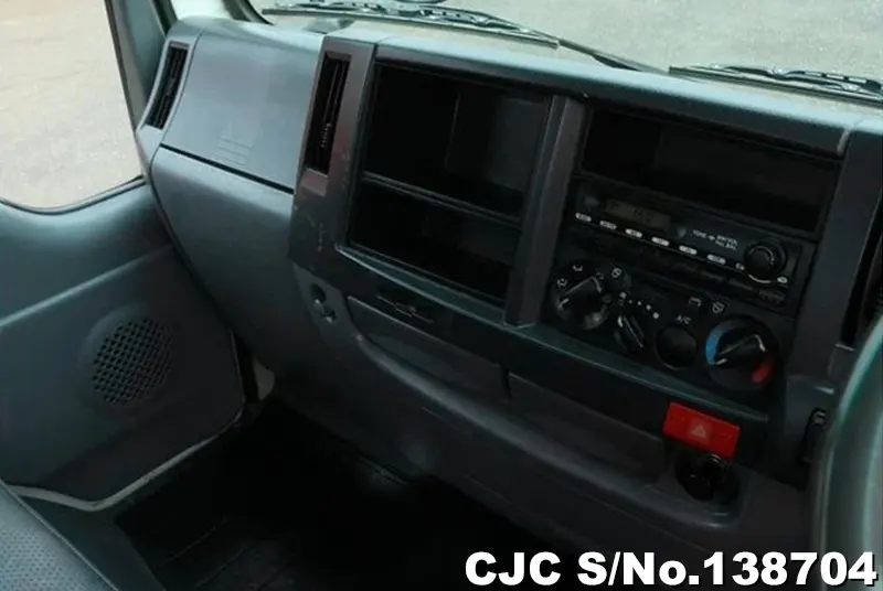 2012 Isuzu / Elf Stock No. 138704