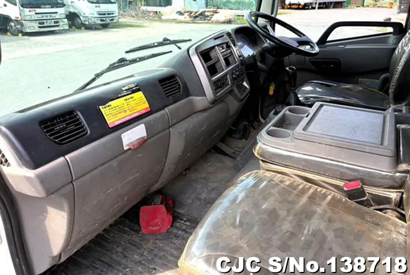 2011 Nissan / Condor Stock No. 138718
