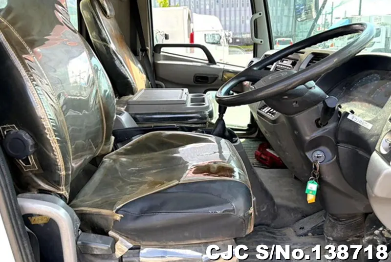 2011 Nissan / Condor Stock No. 138718