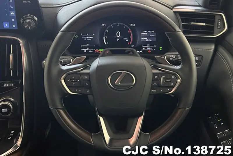 2025 Lexus / LX700H Stock No. 138725