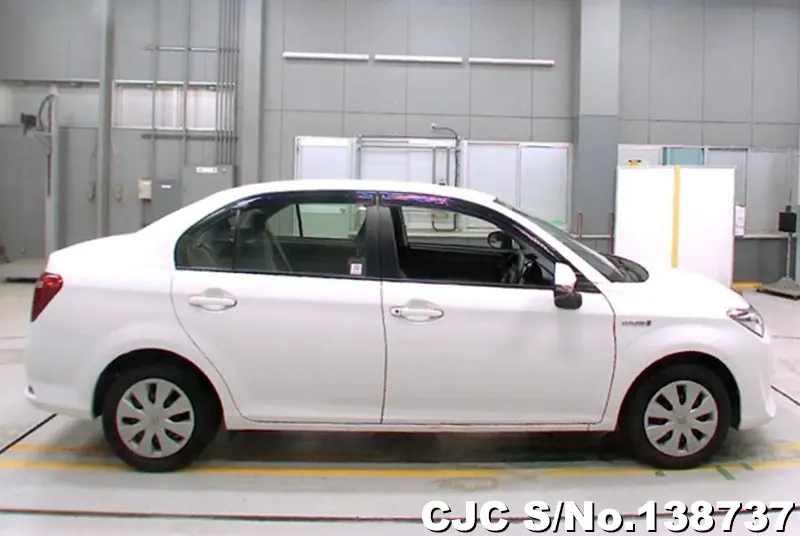2017 Toyota / Corolla Axio Stock No. 138737