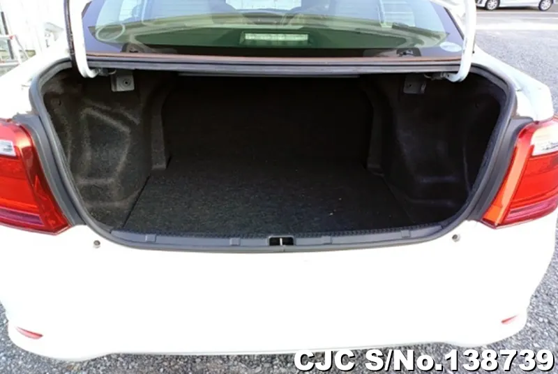 2017 Toyota / Corolla Axio Stock No. 138739