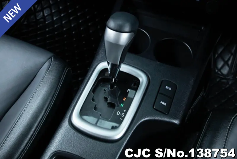 2022 Toyota / Hilux / Revo Stock No. 138754