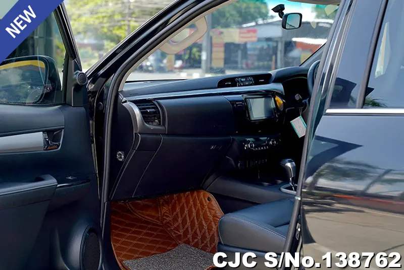 2019 Toyota / Hilux / Revo Stock No. 138762
