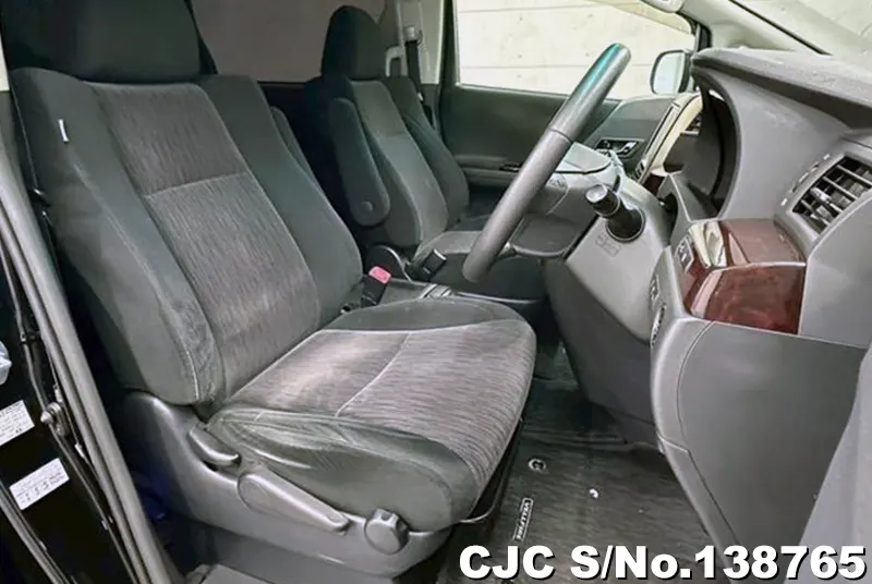 2012 Toyota / Alphard Stock No. 138765